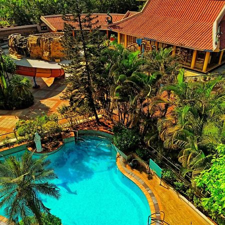 Kailash Parbat Hotel Лонавала Экстерьер фото