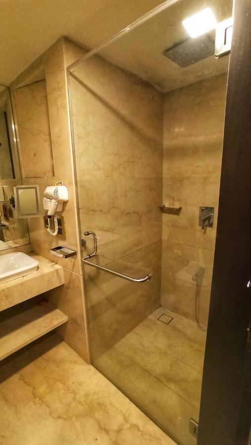 Kailash Parbat Hotel Лонавала Экстерьер фото