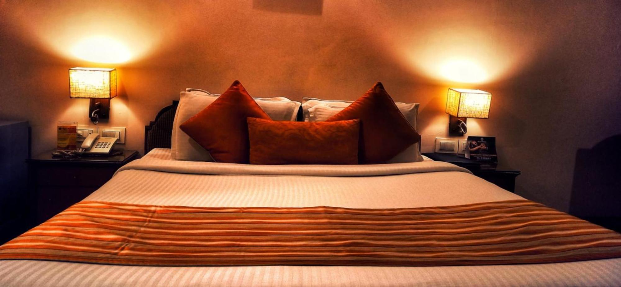 Kailash Parbat Hotel Лонавала Экстерьер фото