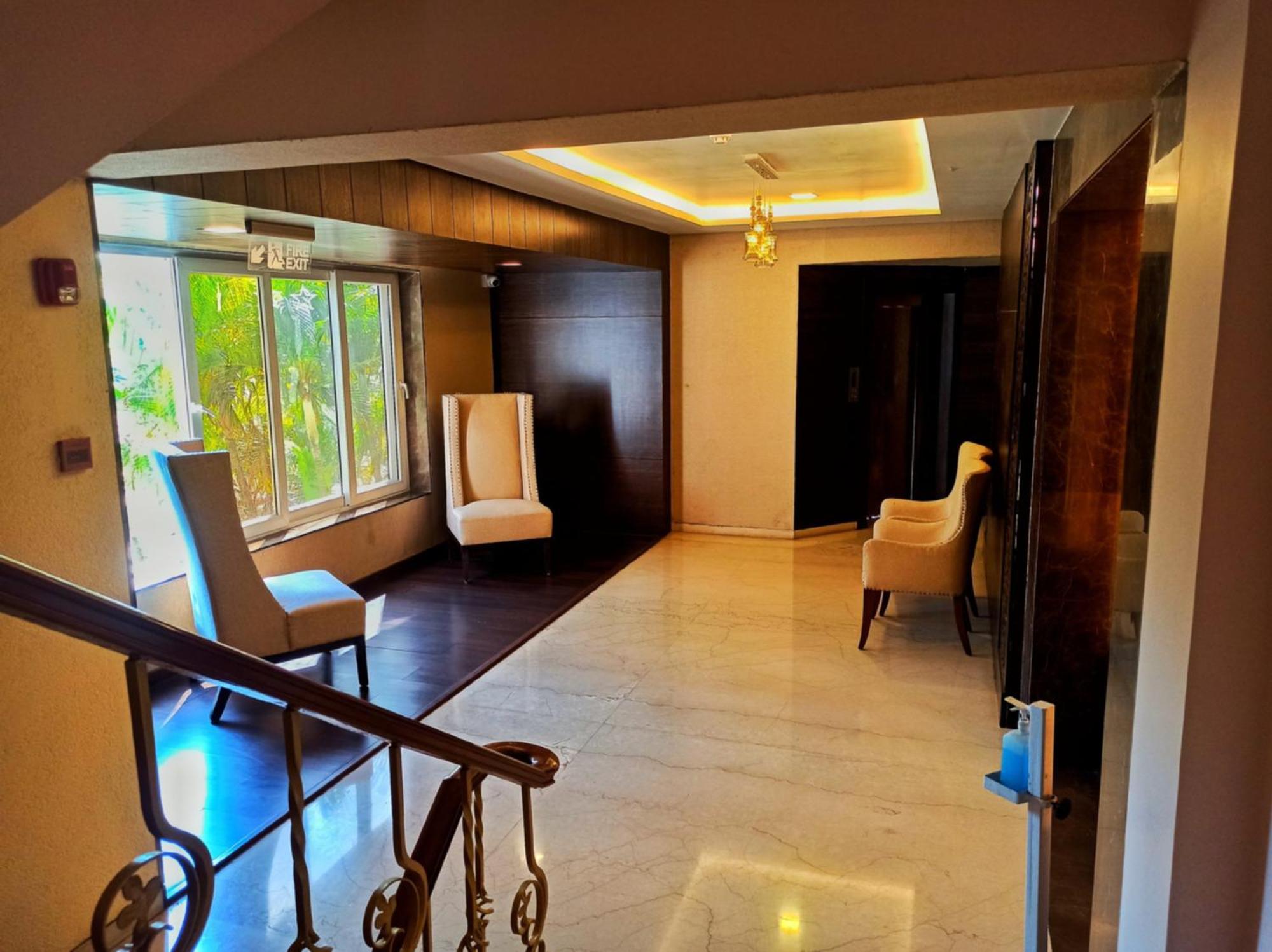 Kailash Parbat Hotel Лонавала Экстерьер фото